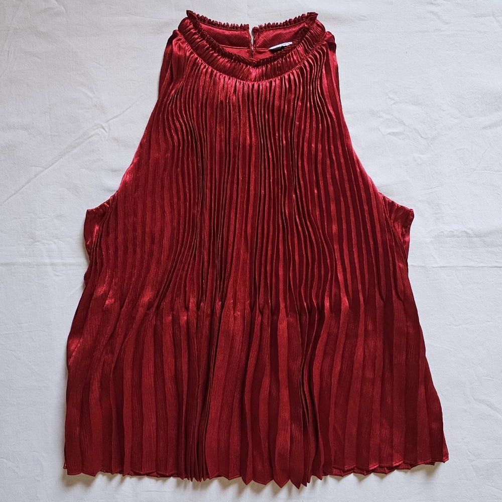 Nine West Red Elegant Femenine Pleated High Neck Sleeveless Flare Blouse Size L - Picture 4 of 9